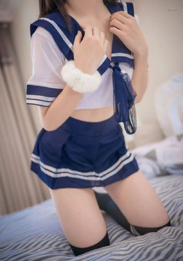 自拍制服无码_DVD动漫免费观看