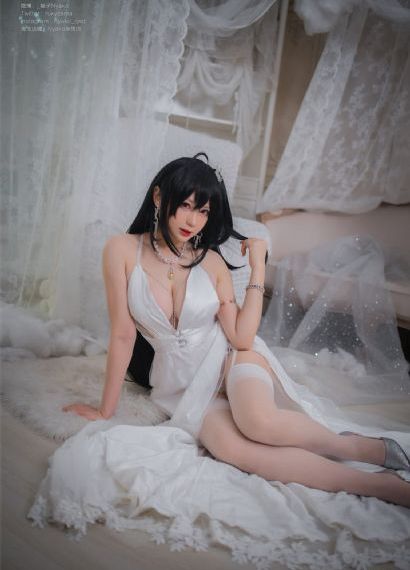 坐在叔叔棍子上写作业_BD全集免费观看
