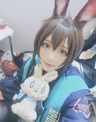 草莓视频www二区_神马电影在线观看