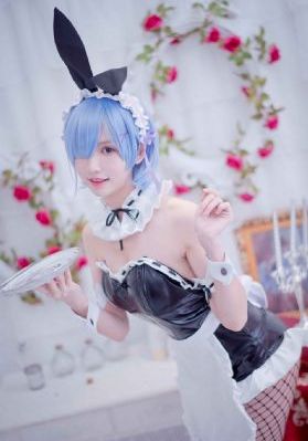 日日久蜜色AV无码_720免费观看