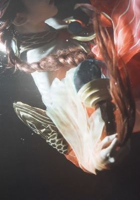 美女扒开粉嫩的尿囗给男生桶_BD英语免费观看最新